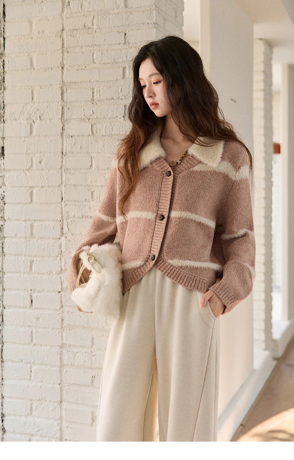 MISHOW Woman Knitted Cardigan 2025 Winter Sweet Style Faux Mink Turn-down Collar Striped Stitching Sweater Commute MXE89Z2668