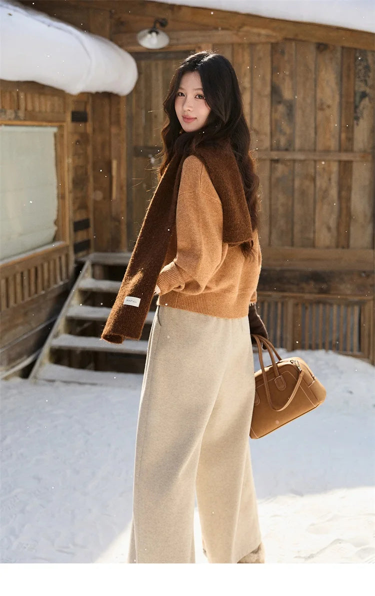 MISHOW Women's Horse Pattern Knit Sweater Winter Crew Neck Sweaters Collar Cuffs Splice Contrasting Faux Mink Fur Top MXE94Z2863