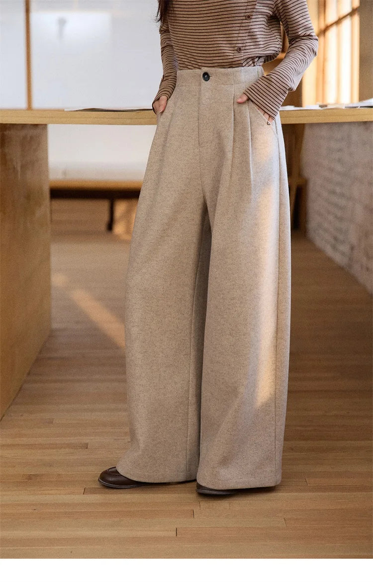 MISHOW  Women's Winter Pants 2025 Retro Trousers with Three-dimensional Pleats Pants Pocket Decoration Wide Leg Pants MXE90K1129