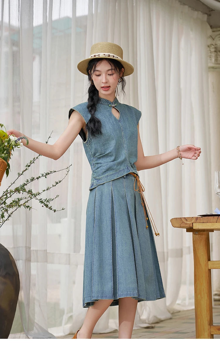 MISHOW Chinese Water Droplet Hollowed Stand Collar Vest Pleated Denim Skirt Separately Summer Retro Denim Collection MXD21X1465