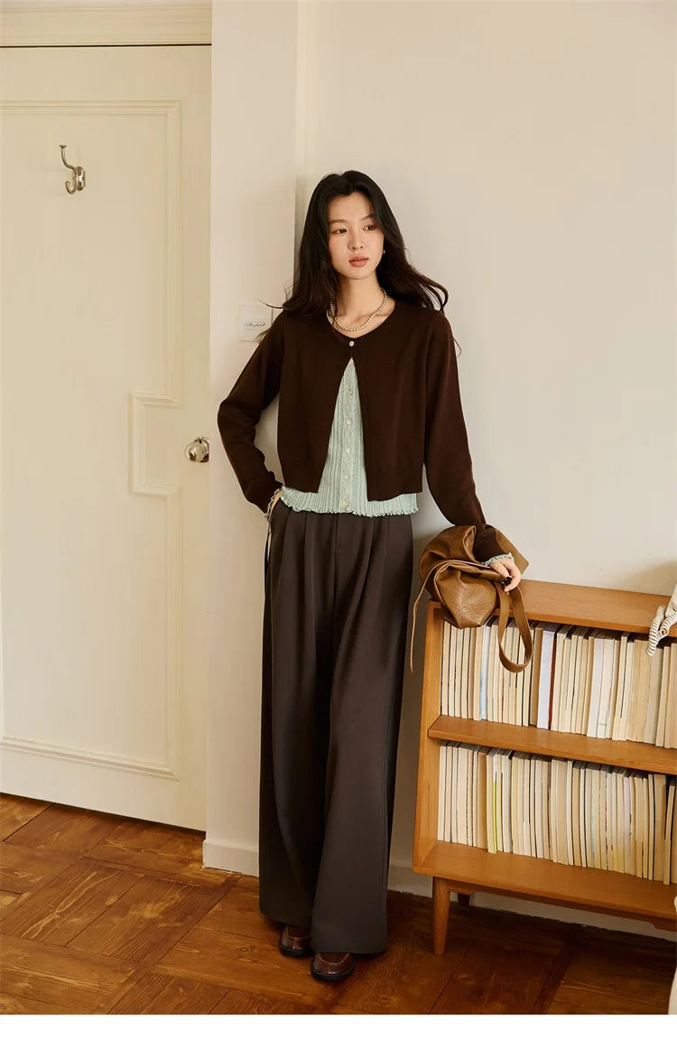 MISHOW Pullover Women 2025 Autumn Winter Retro Fake 2 Pieces Round Neck Color-blocked Lace Trim Knit Sweater Slim Top MXE46Z2545