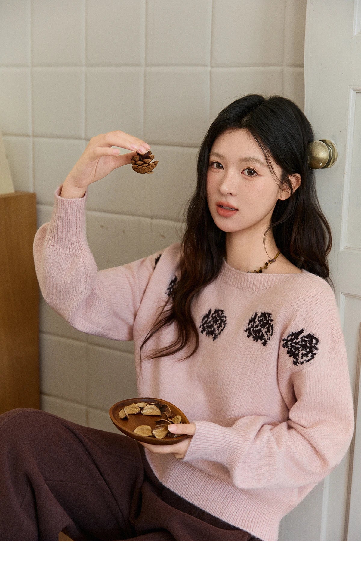 MISHOW Pink Jacquard Sweater for Women Fall Winter 2025 Lantern Sleeve Tops Shoulder Drop Thickened Knitted Sweater MXE91Z2775