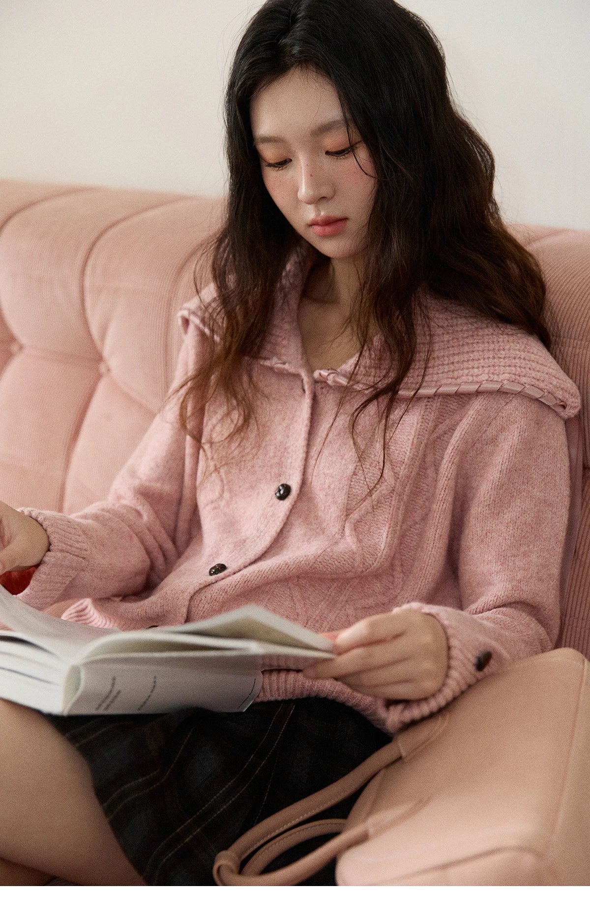 MISHOW Elegant Cardigan Women 2025 Fashion Large Turn-down Collar Long Sleeves Knit Cardigan Loose Autumn Cardigan MXE89Z2636