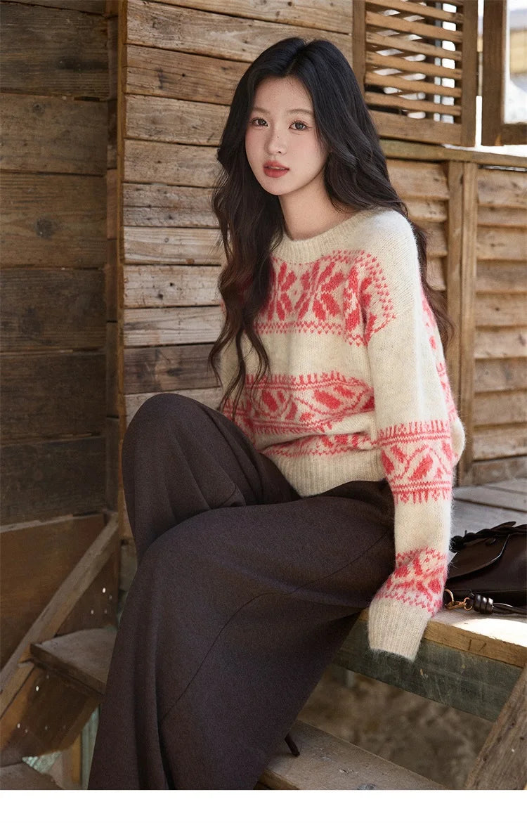 MISHOW Christmas Geometric Jacquard Sweater for Women 2025 Winter Beige White Wool Round Neck Loose Knitted Sweater MXE93Z2938