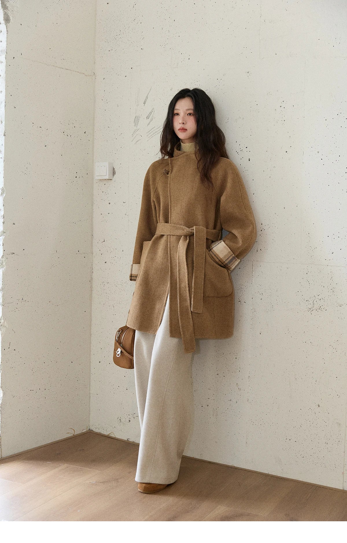 MISHOW Plaid Double-faced Wool Coat Women 2025 Winter Retro Lapel Single Buckle Loose Mid-length Coat Woman Clothes MXE89W0898