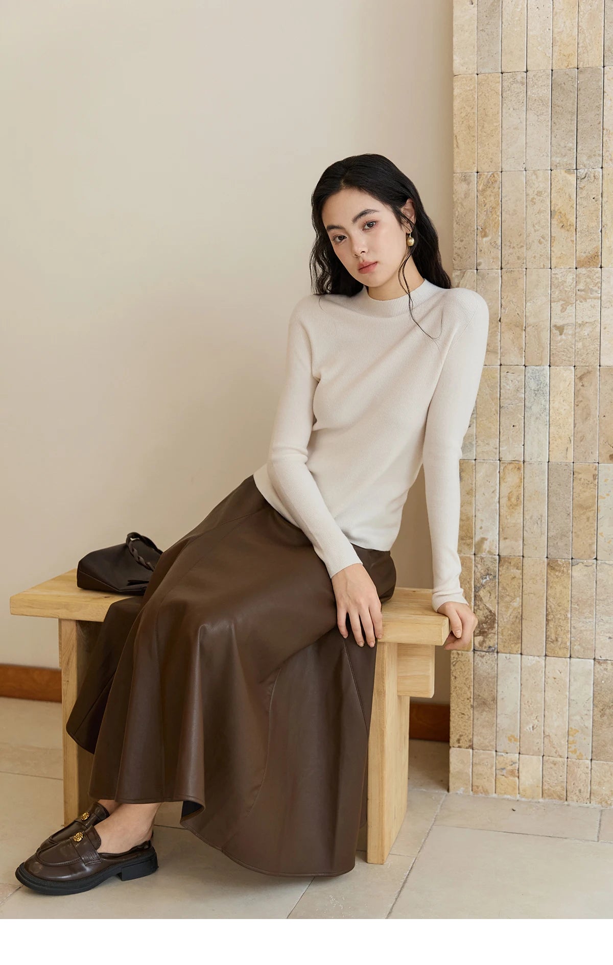 MISHOW Woman Long-sleeved Tops 2025 Autumn Winter Minimalist Mock Neck Knited Top Commute Casual Slim Pullover Woman MXE48Z2583