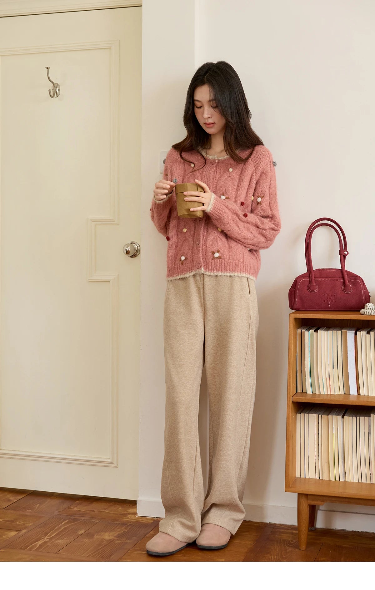 MISHOW Hand-crocheted Knitted Cardigan for Women 2025 Autumn Luxury Long Sleeves Wool Blended Loose Casual Tops MXE48Z2575