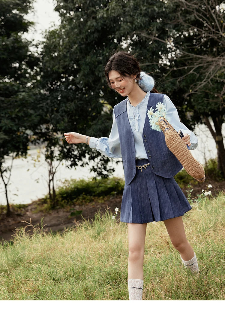 MISHOW Women's V-neck Vest Coat Pleated Skirt Set Spring 2025 Symmetric Fake Pocket Coat A-line Skirts (No with Belt) MXE31T0505