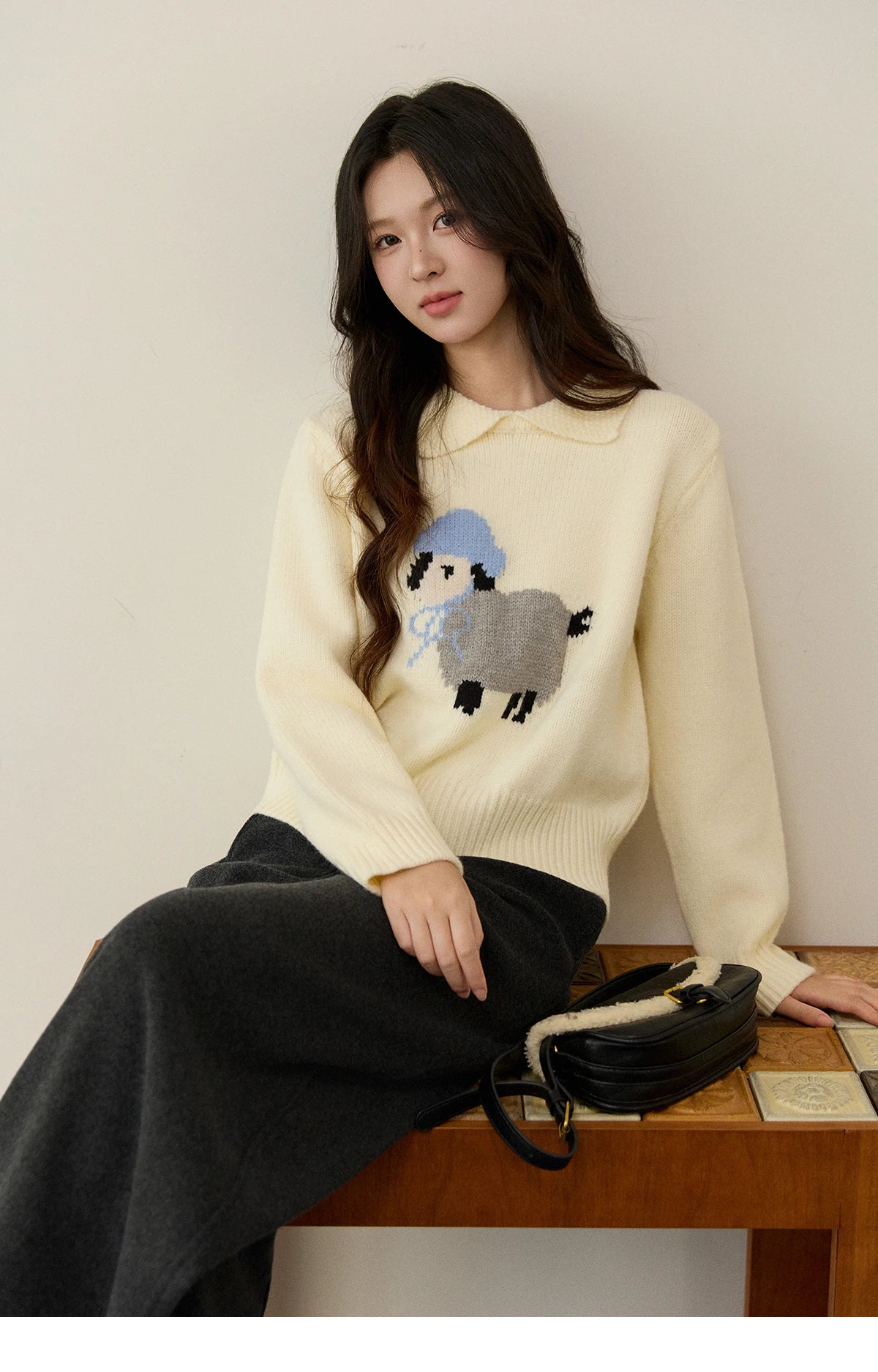 MISHOW Women's Beige White Knitted Sweater 2025 Autumn Winter Round Collar Sheep Pattern Loose Warm Pullover Sweaters MXE94Z2962