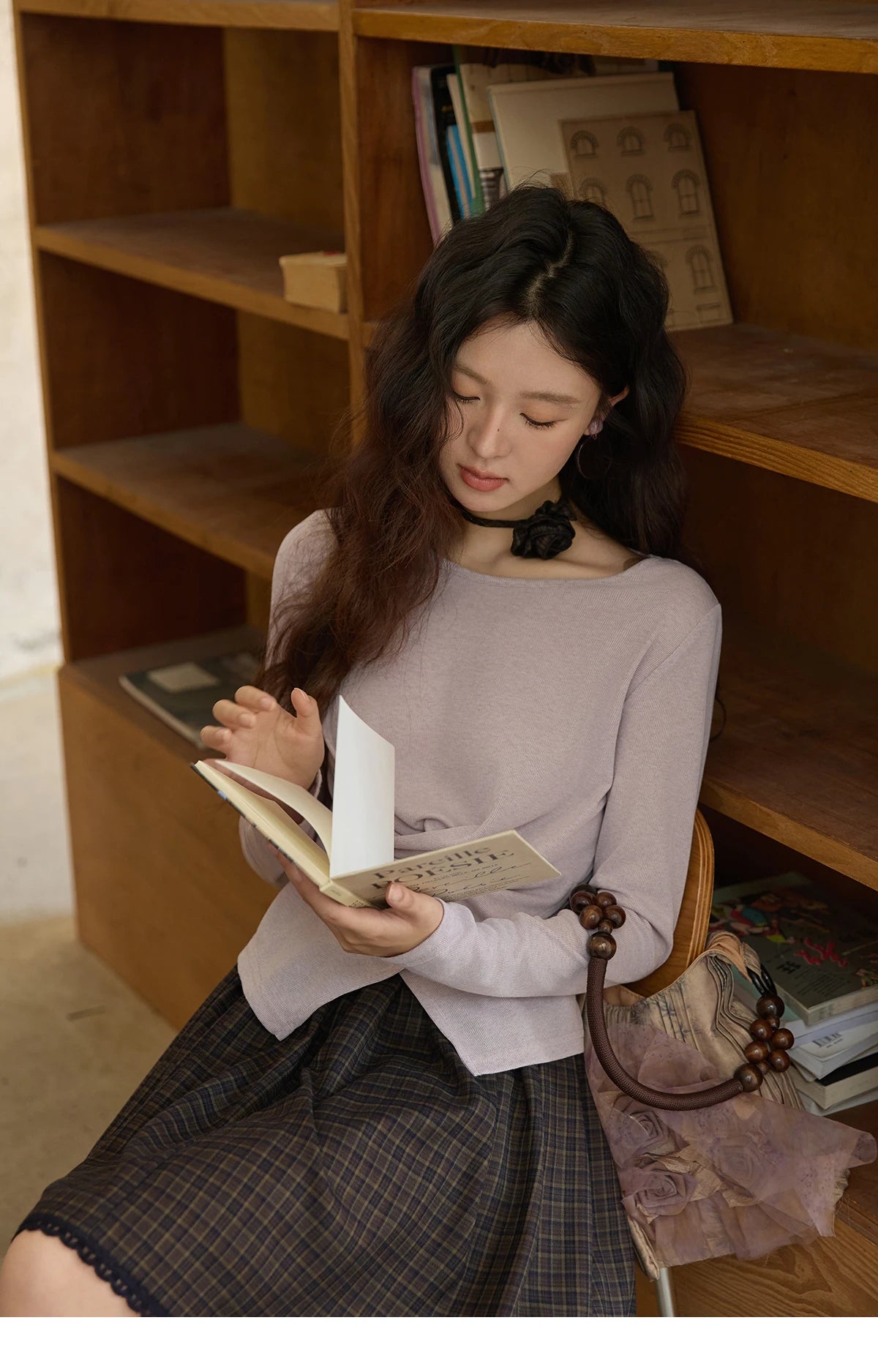 MISHOW Two-color Cross-strap Knitted Top for Women 2025 Autumn Winter New Classic Round Neck Slim Long Sleeves Top MXE43Z1344