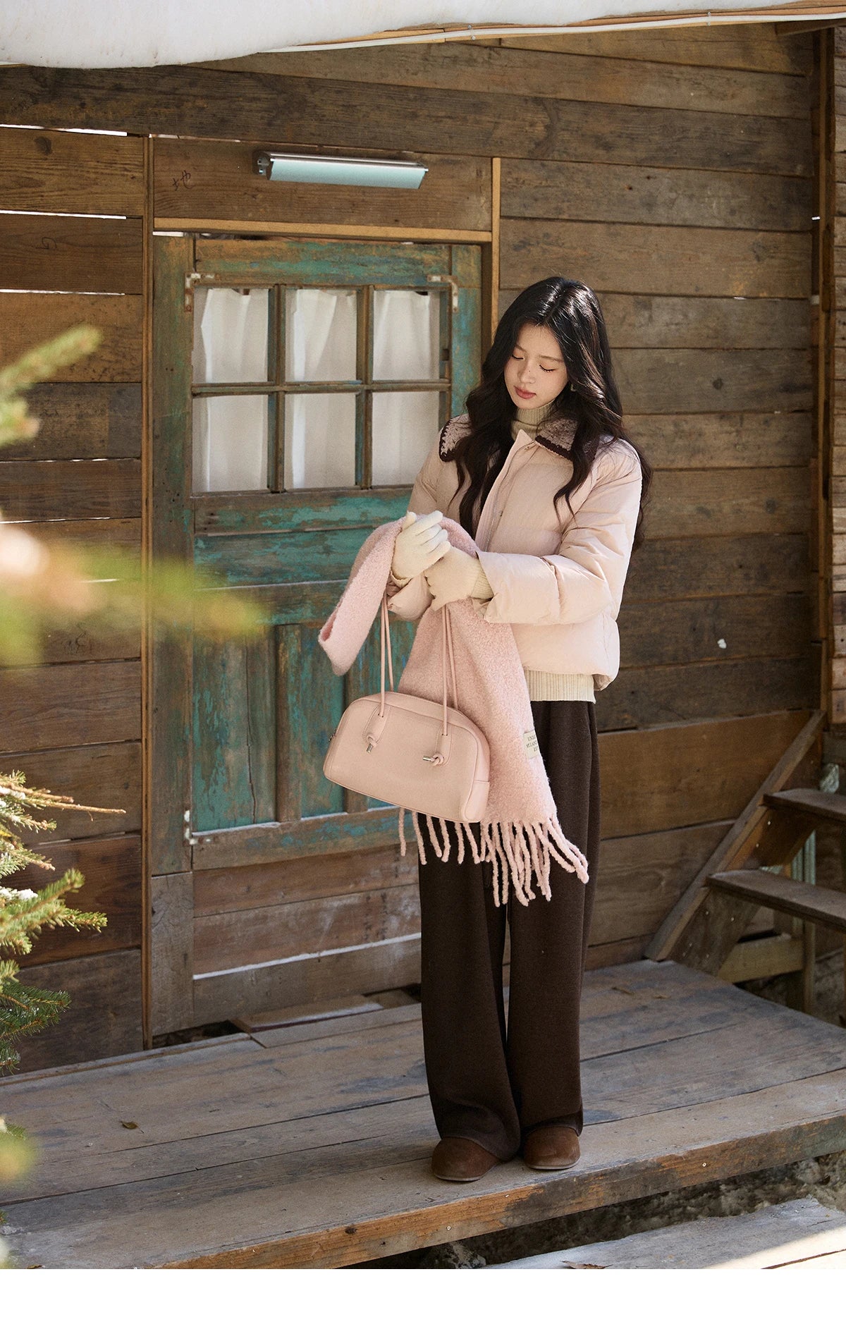 MISHOW Women's Sweet Knitted Lapel Collar Short Down Jacket 2025 Winter White Duck Down Single-Breasted Zipper Coat MXE94Y0094