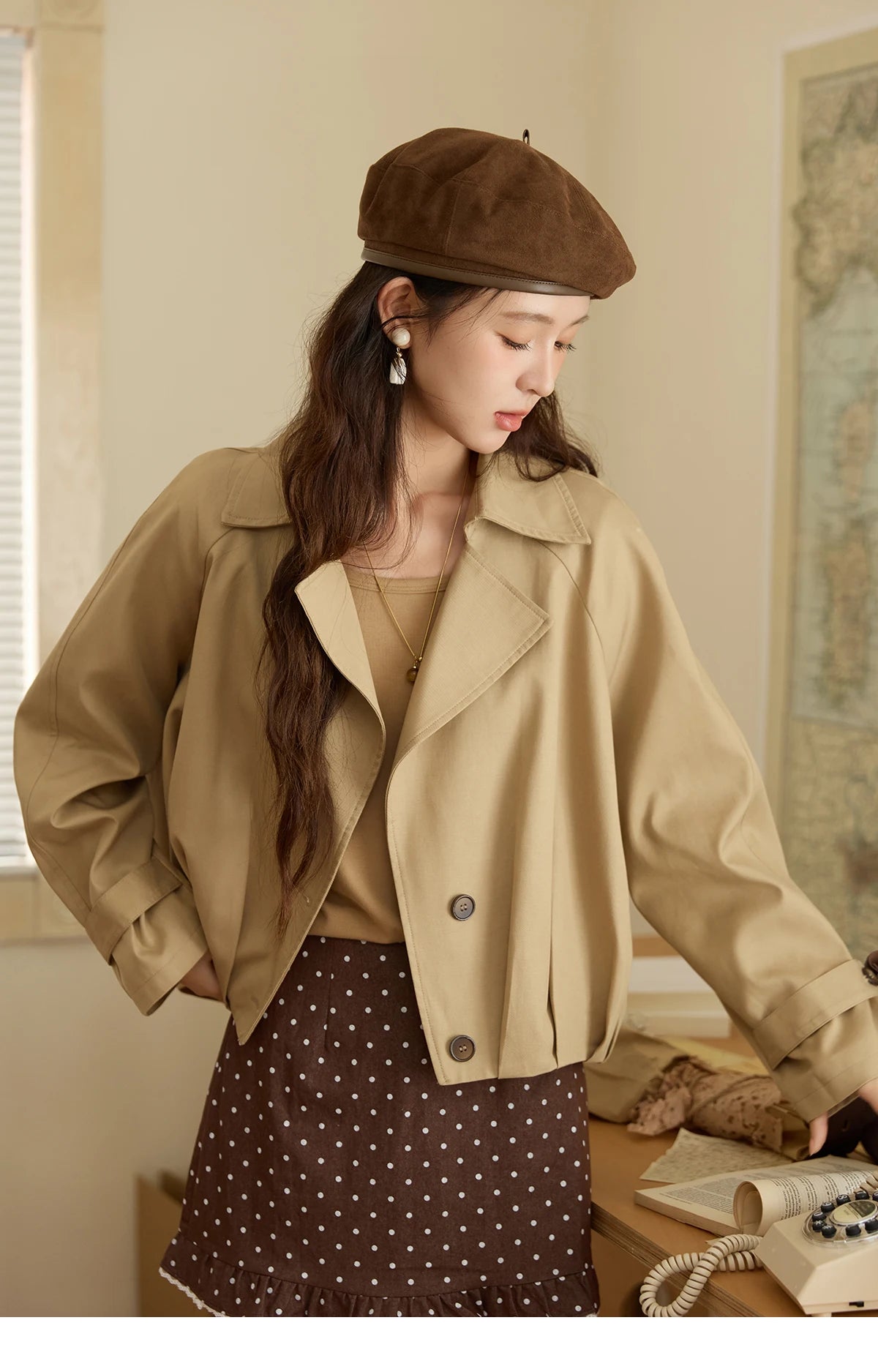 MISHOW Cotton Trench for Women 2025 Autumn Khaki Handmade Pleated Short Jacket Lapel Two Buttons Trench Office Lady MXE43W0804