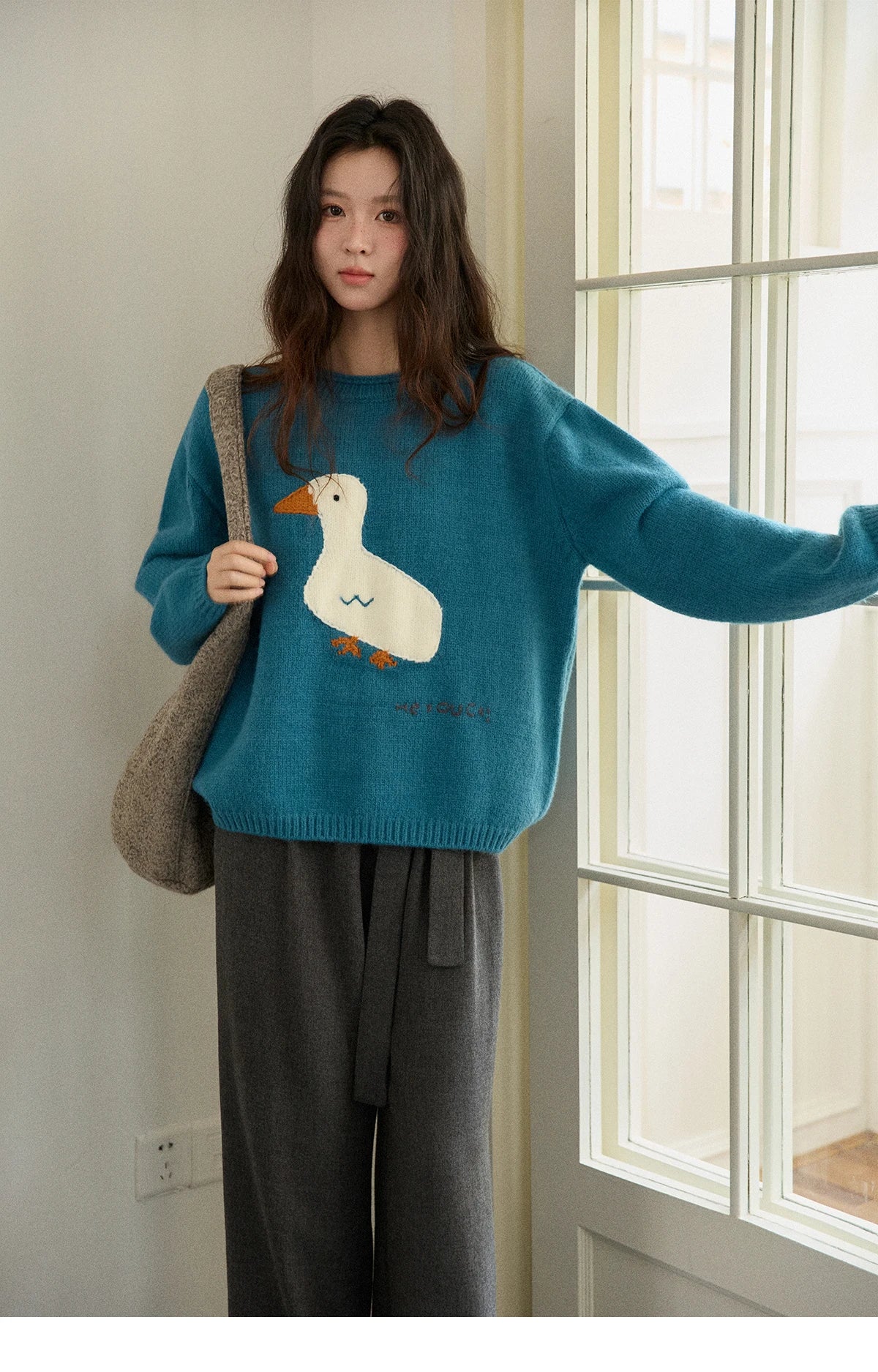 MISHOW Woman Knit Top Peacock Blue Jacquard Sweater for Women 2025 Winter O-neck Long Sleeve Loose Fit Thick Sweater  MXE86Z2751