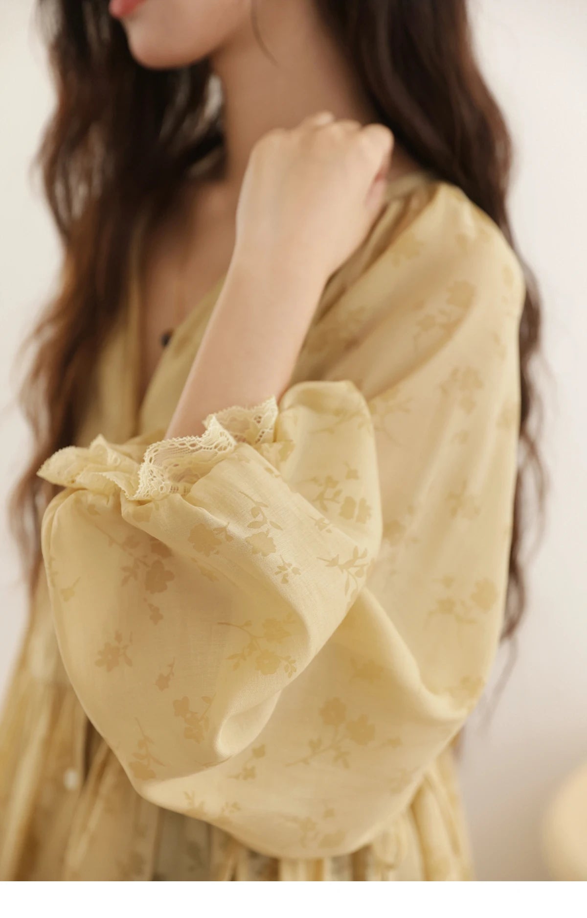 MISHOW Elegant Woman Shirt 2025 Autumn Yellow Printing Lantern Sleeves Shirt Commute Drawstring Waist Lace Trim Top MXE45X2499