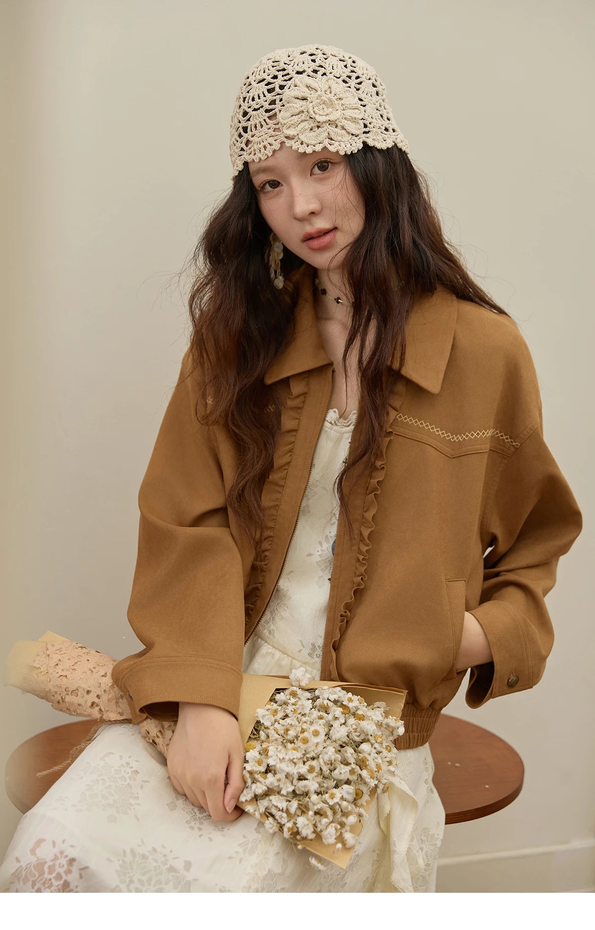 MISHOW Brown Suede Short Coat with Fungus Edge Pleating Autumn 2025 Lapel Zipper Casual Jackets Hem Elasticity Coats MXE43W0803