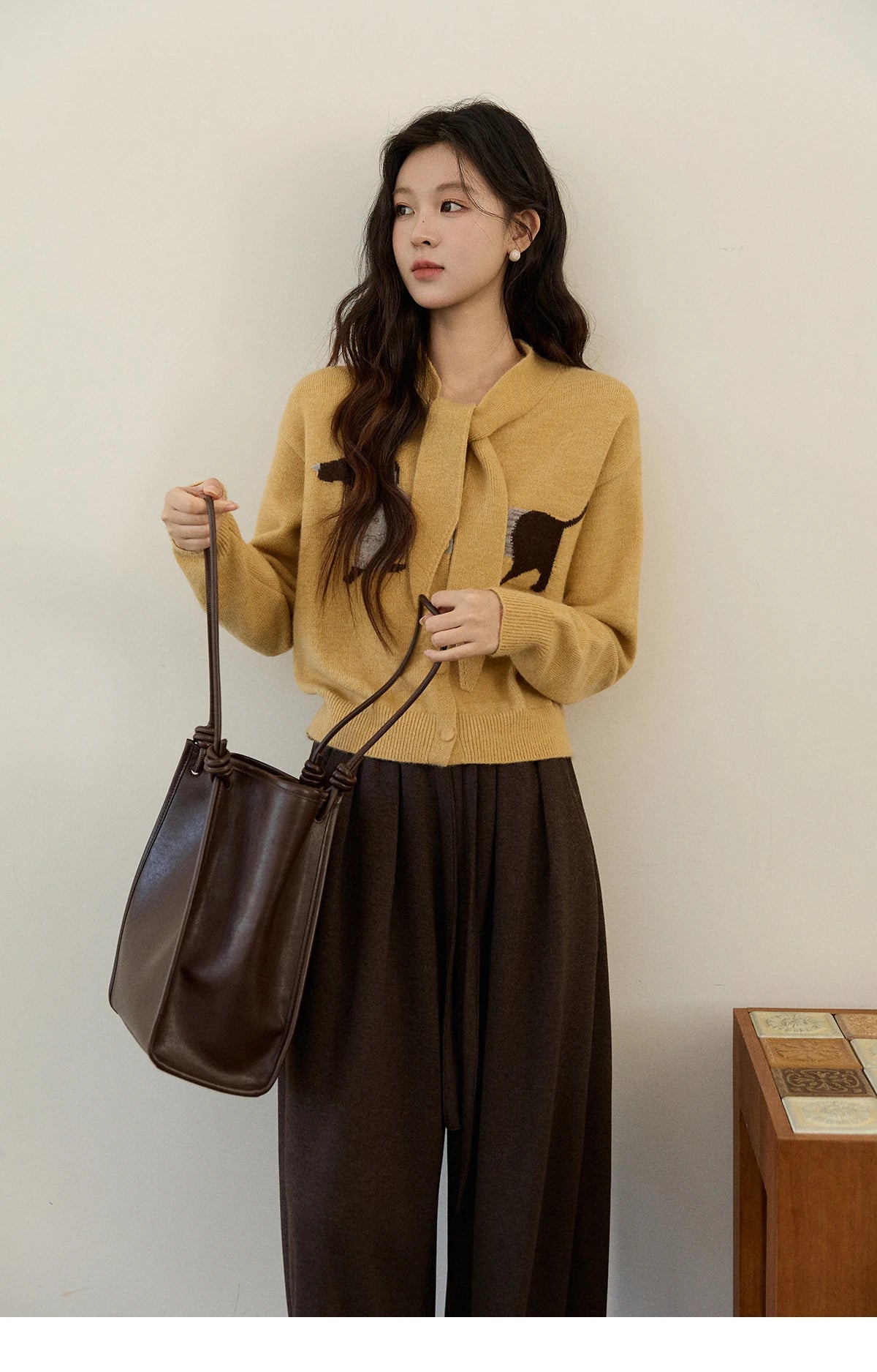 MISHOW Women's Pink Knit Cardigan 2025 Autumn Winter Dachshund Pattern Bow Collar Sweaters Single-breasted Loose Tops MXE94Z2997