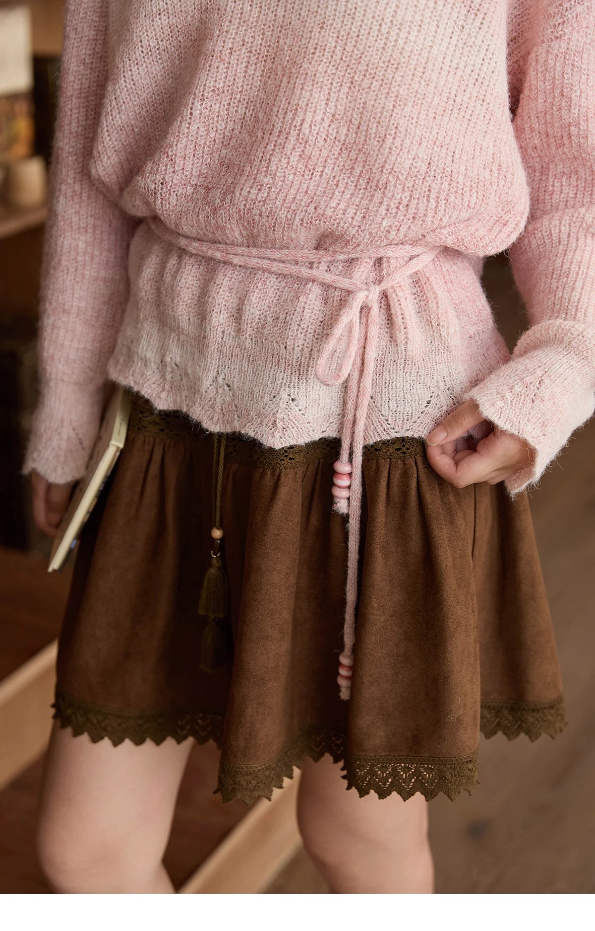 MISHOW Women's Pink Gradient Knitted Top 2025 Autumn French Wool Blend Ribbed Cuff Long Sleeve Tops with Knitted Rope MXE43Z1334