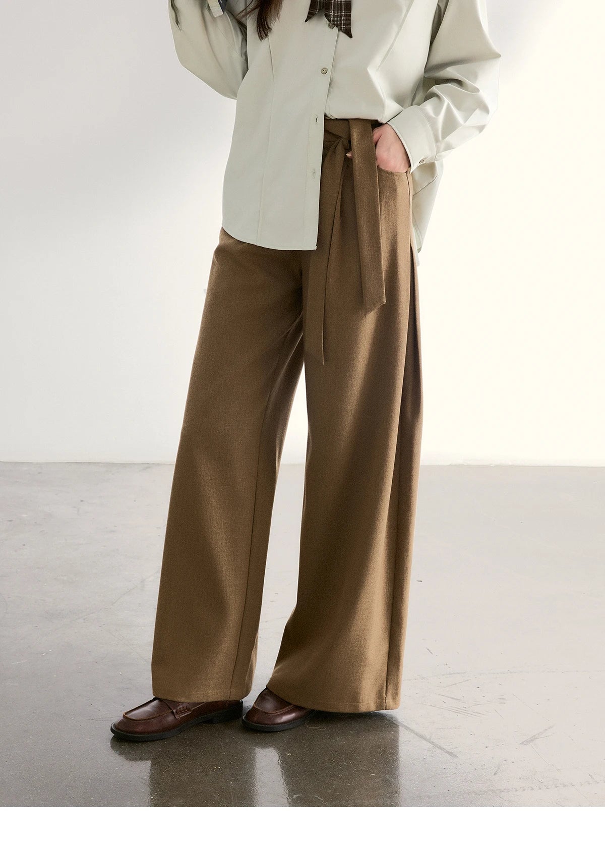 MISHOW Women's Strap Design Brown Wide Leg Pants Spring High Waist Back Elastic Waist Pants Casual Loose Trousers MXF11K1134