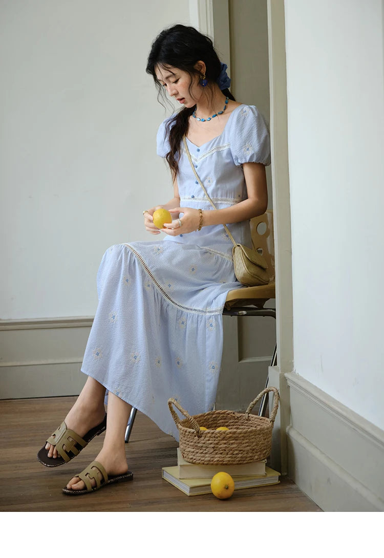 Mishow French Sweet Flower Embroidery Puff Sleeve Dress MXE35L2271