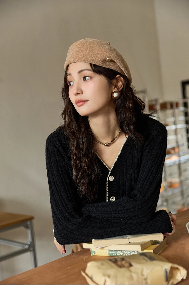 Mishow French Gentle V-Neck Color Clash Cardigan MXD34Z0925