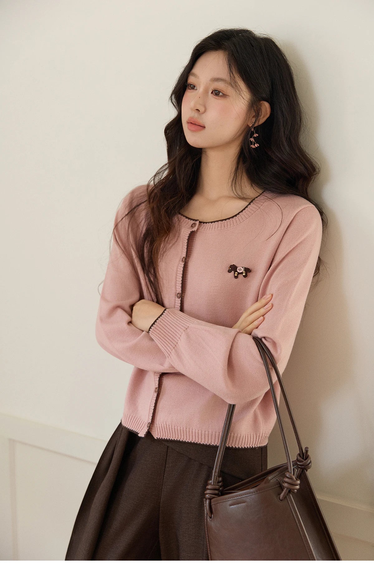 MISHOW Contrast Trim Crew Neck Knit Cardigan 2026 Spring Single Breasted Casual Pink Sweater with Pony Decoration MXF108Z1023