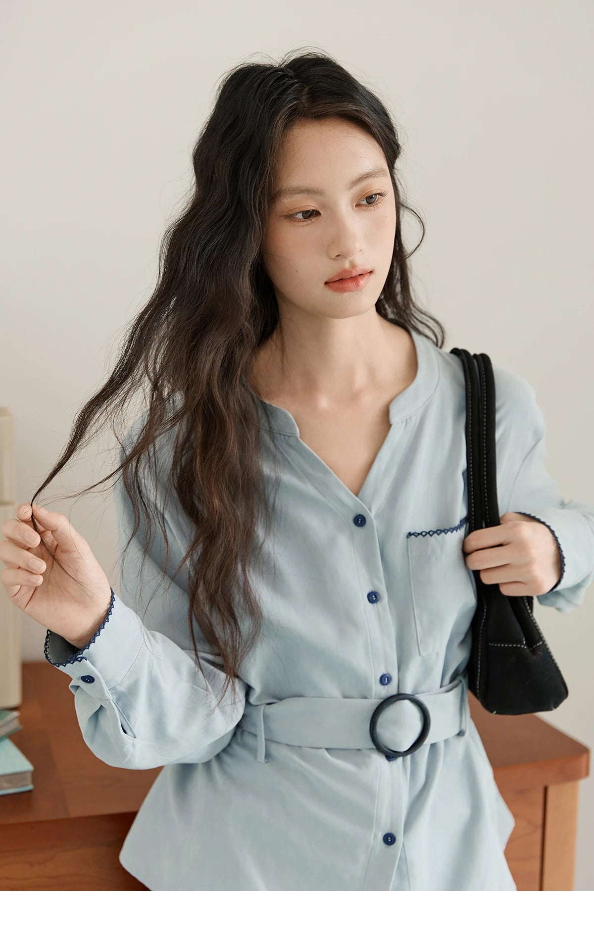 MISHOW Women's Haze Blue Peach Skin Velvet Shirt Autumn 2025 Contrast Color Design Waist Shirts Commute Versatile Top MXE47X2497