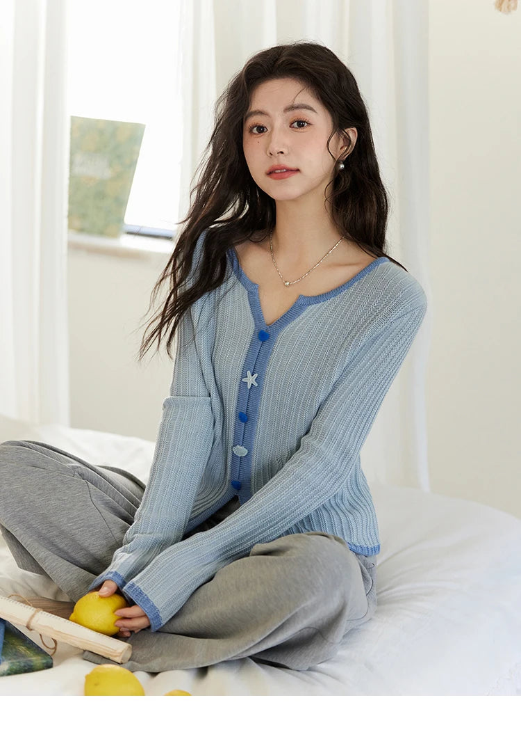 MISHOW Wool Blend Blue Contrasting Knitted Top 2025 Spring Slim Fit Base Sweater Women V Neck Shell Button Sweet Tops MXE14Z1184