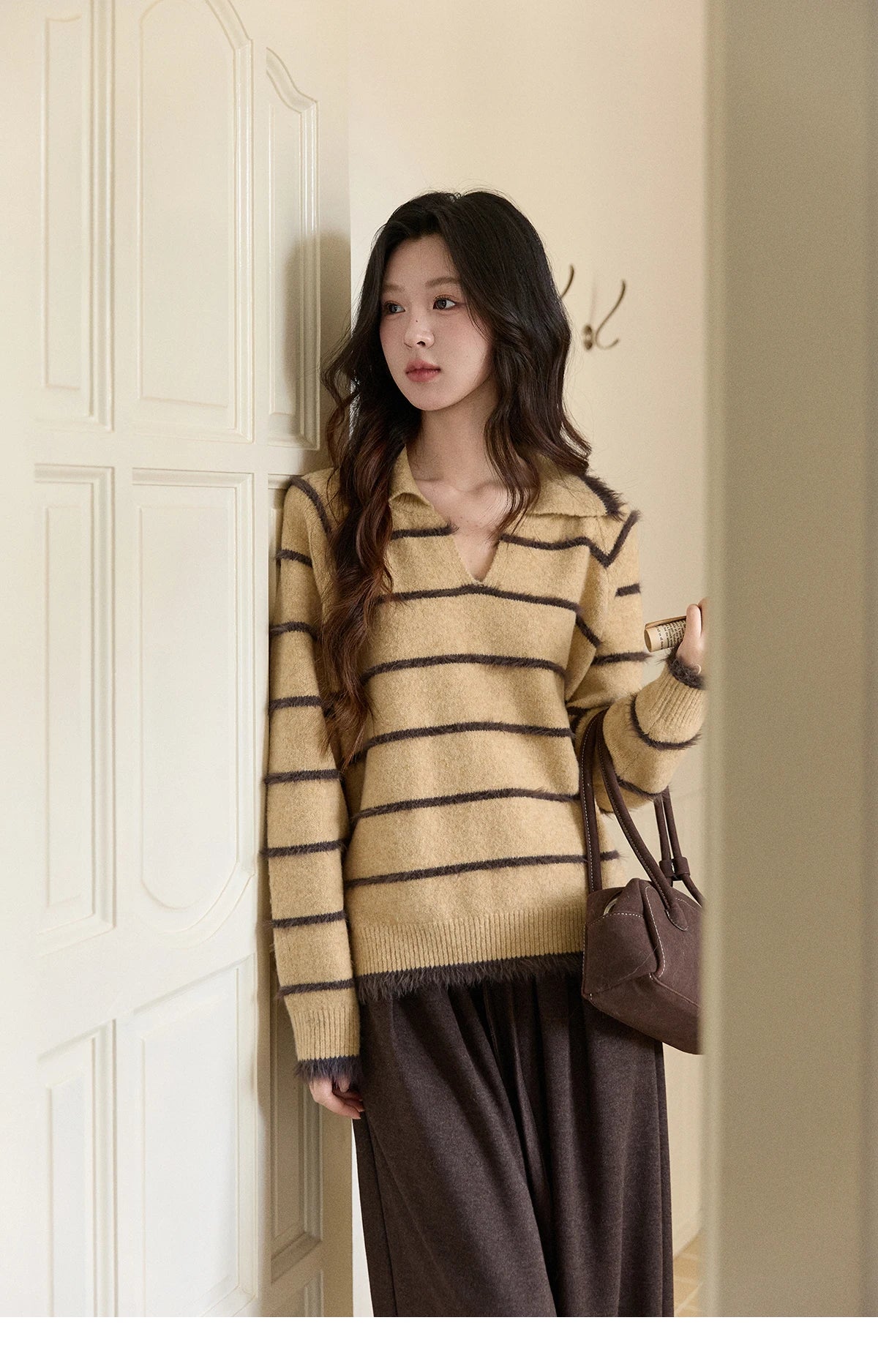 MISHOW Women's Faux Mink Fur Striped Sweater 2025 Winter Loose Lapel Tassel Hem Thickened Knitwwear Excluding Scarves MXE93Z2945