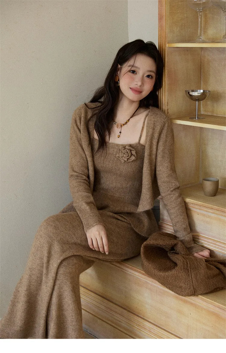 MISHOW Khaki Knitted Three-Piece Winter Set for Woman RetroThree-Dimensional Floral Camisole Cardigan Wide-Leg Pants MXE87T1449