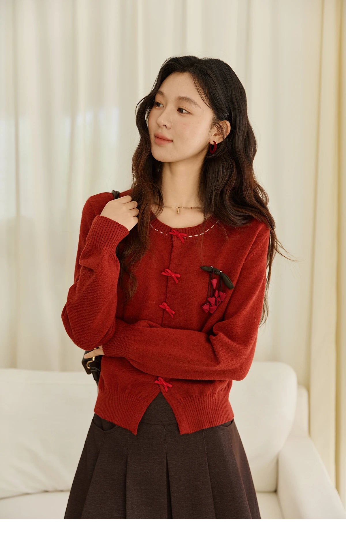 MISHOW Christmas Soft Knitted Cardigan Autumn Bow Placket Retro with Brooch Lantern Sleeve Sweaters O Neck Solid Top MXE45Z1377
