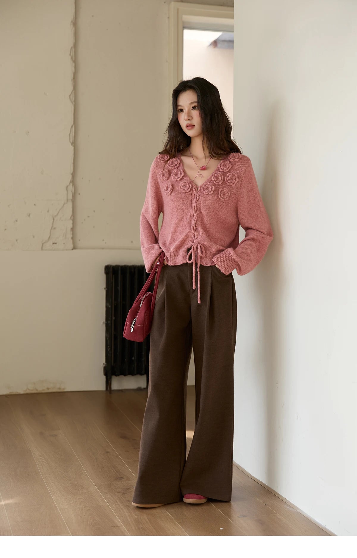 MISHOW V-Neck Sweater 2025 Autumn Winter French Loose Pink Three-Dimensional Rose Knitted Pullovers Long-sleeved Tops MXE88Z2708