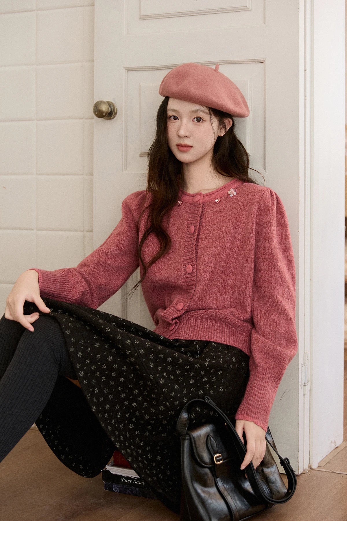 MISHOW Rose Red Sequin Beaded Floral Cardigan 2025 Winter Slight Puff Sleeve O-Neck Sweater Thick Warm Short Knitwear MXE93Z2808