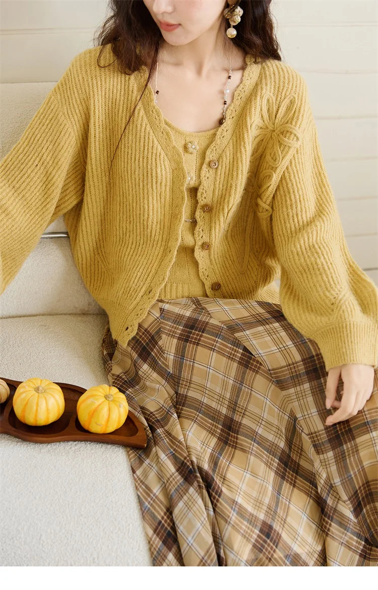 MISHOW Woman Two-piece 2025 Autumn Casual Yellow V-neck Knitted Cardigan Slim Fit Camisole Elegant Commute Top MXE45T0742