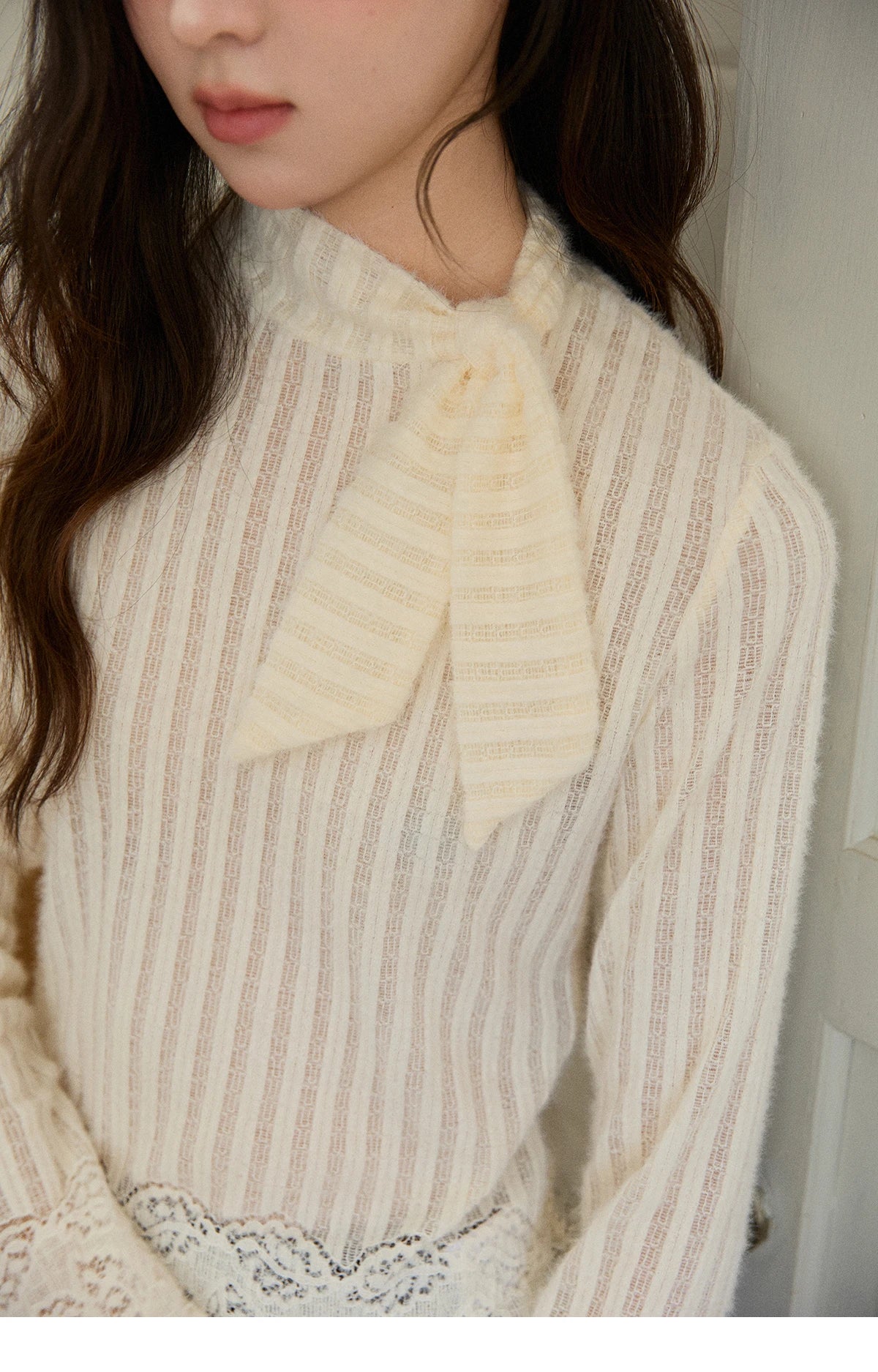 MISHOW French Lace-up Bottom Tops Women Autumn Winter 2025 Korean Vertical Stripe Knitted Top Thickened Interior Tops MXE92Z2797