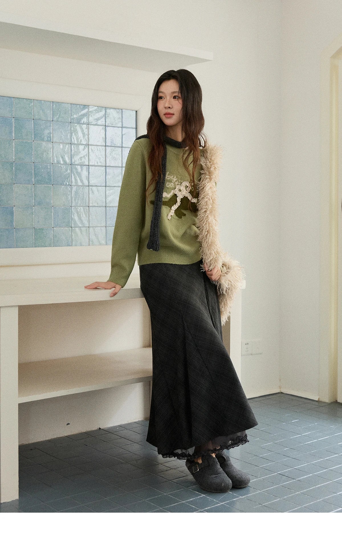 MISHOW Cat Jacquard Pullovers for Woman 2025 Winter Lazy Style Round Neck Three-dimensional Bow Loose Knit Sweater MXE86Z2750