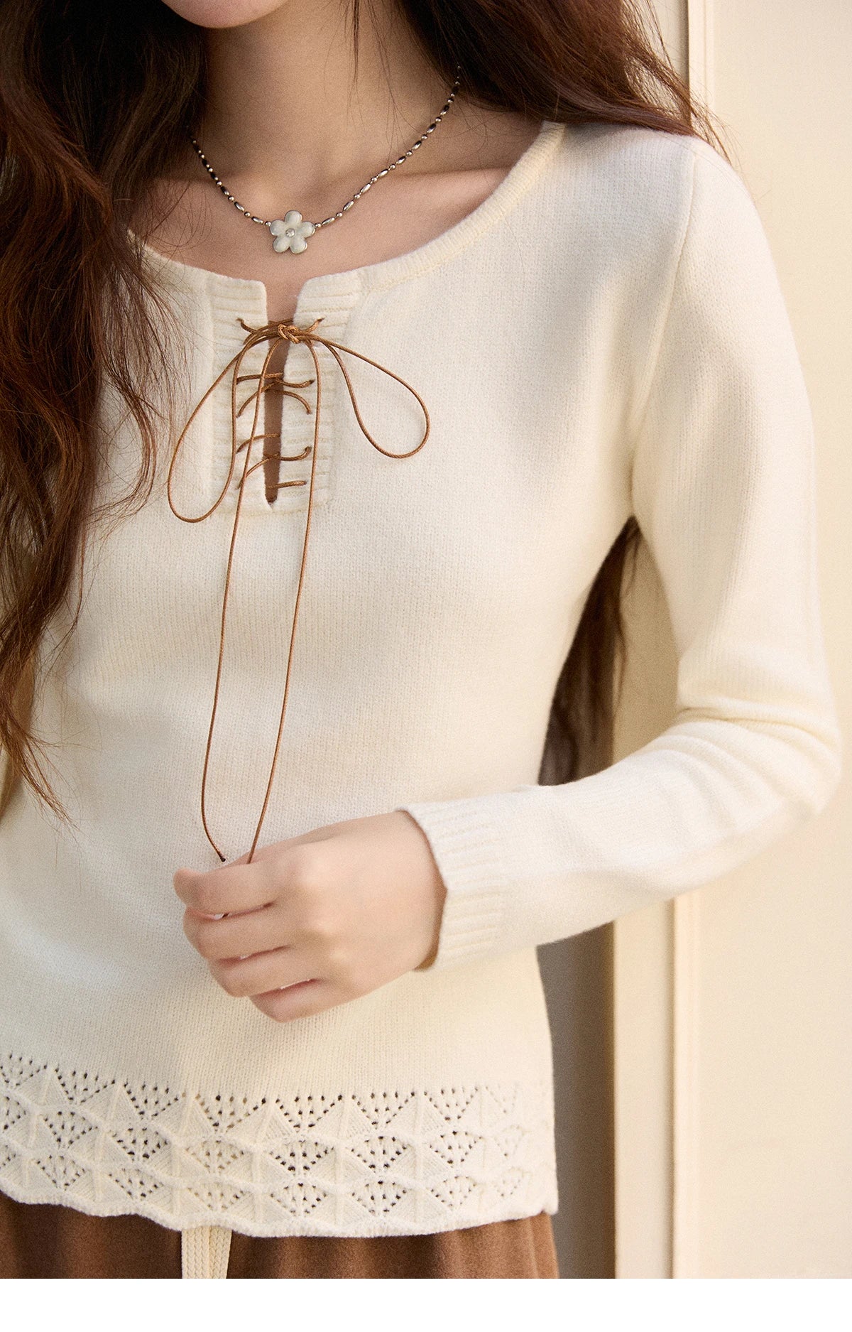 MISHOW Woman Beige Knit Top 2025 Winter Contrast Color French Style Hem Hollow Crochet Sweater Slim Long Sleeves Top MXE89Z2634