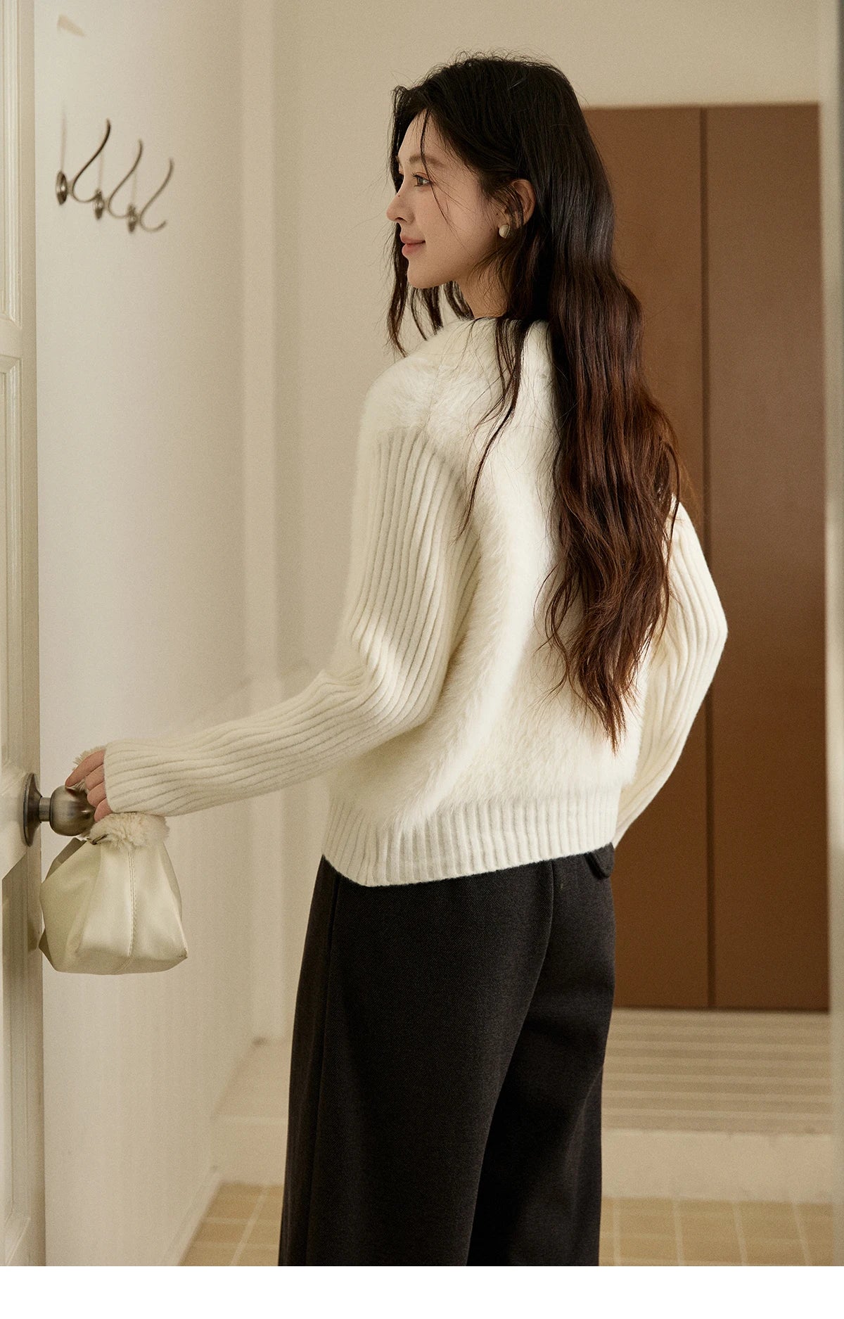 MISHOW Women's White Faux Fur Knit Cardigan 2025 Autumn Winter Fake Two-Piece Zipper Lapel Collar Warm Soft Outerwear MXE94Z2992