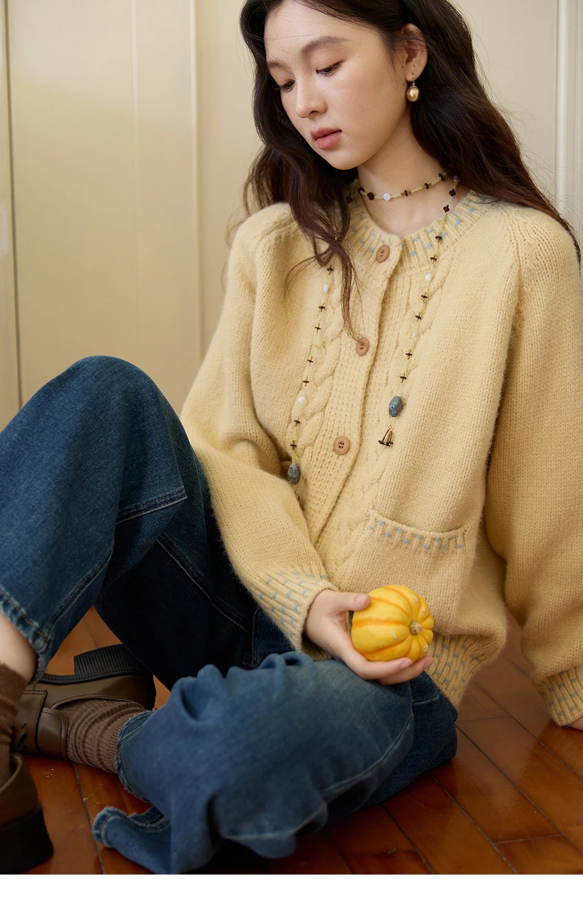 MISHOW Women's Cardigan 2025 Autumn Winter Yellow Cable Knit Cardigan Hand-Drawstring Design Commuter Short Jacket MXE47Z2566