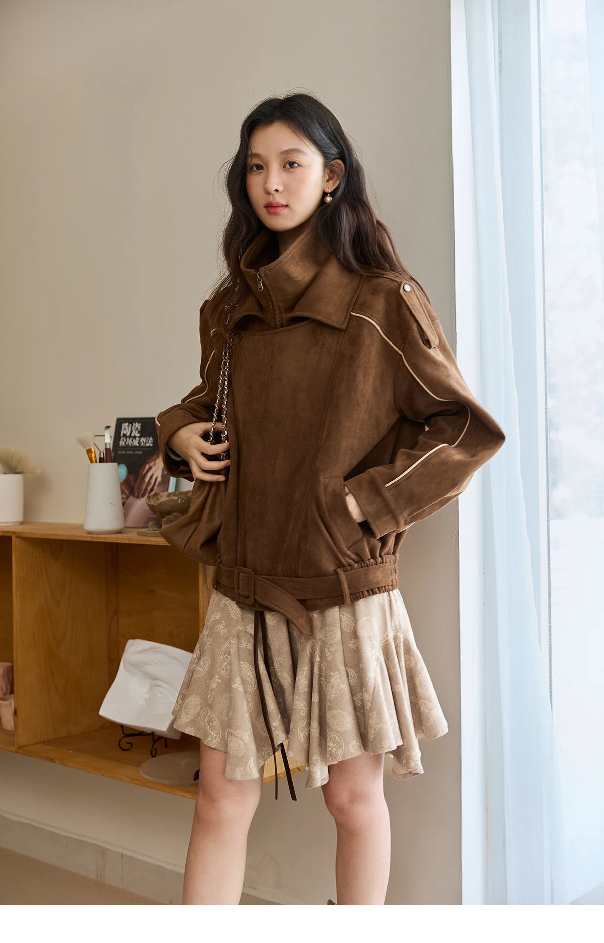 MISHOW Woman Retro Jacket 2025 New Split Turn Down Collar Brown Suede Short Loose Coat Commute Autumn Women Clothing MXE48W0850