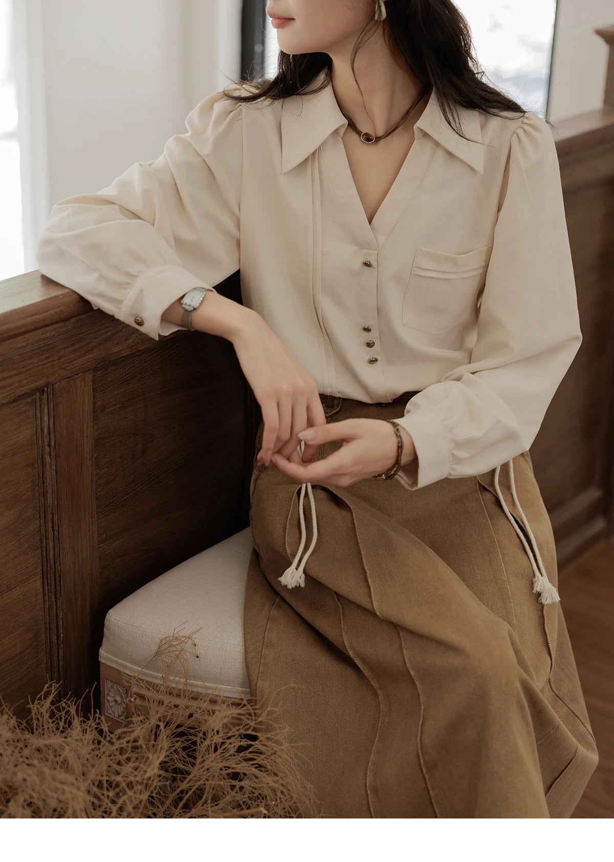 MISHOW Women's Long Sleeved Shirt 2024 Autumn French Minimalist Lapel V Neck Commuter Shirt Retro Button Office Lady MXD43C0306