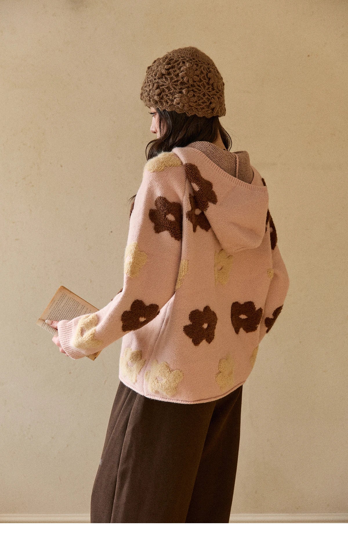 MISHOW Women's Floral Hooded Thick Sweater 2025 Loose Comfortable Pink 3D Jacquard Casual Long-Sleeved Pullovers MXE90Z2786