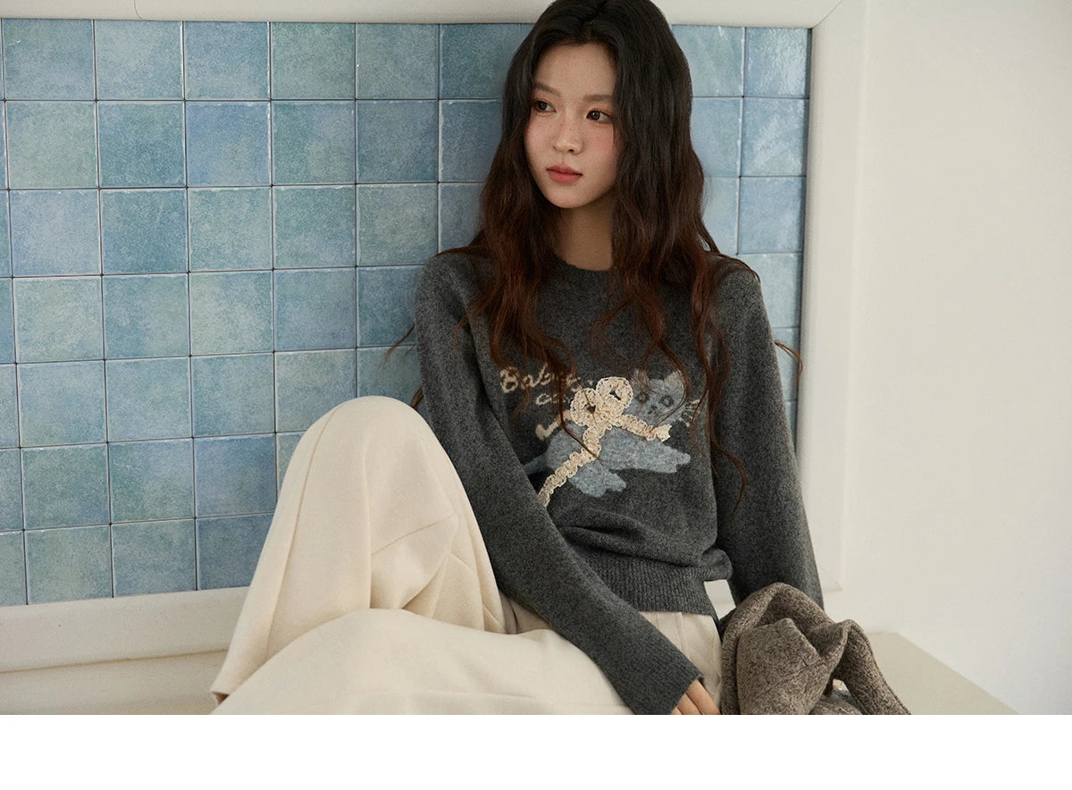 MISHOW Cat Jacquard Pullovers for Woman 2025 Winter Lazy Style Round Neck Three-dimensional Bow Loose Knit Sweater MXE86Z2750