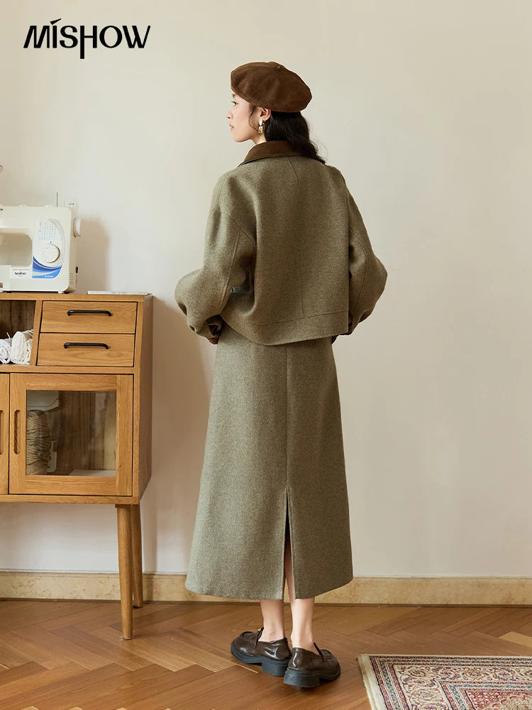 MISHOW Wool Woolen Coat for Women 2025 Autumn Contrasting Suede Patchwork Retro Short Top Lapel Loose Warm Coats MXE46W0844