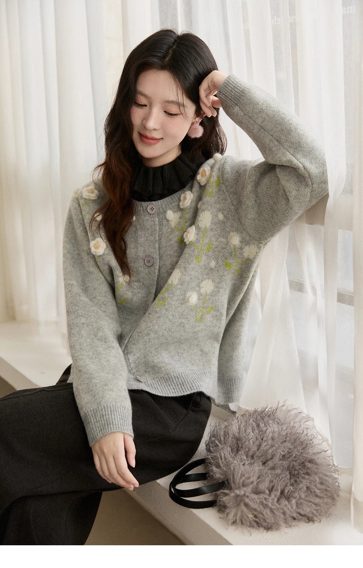MISHOW Women's Gray Knitted Cardigan 2025 Winter Flower Embroidery Round Collar Single-breasted Warm Slim Sweaters MXE91Z2836