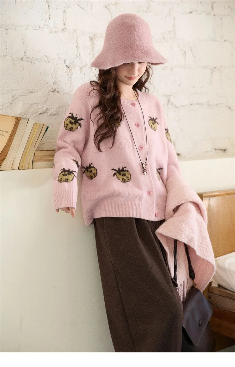 MISHOW Cardigan Women 2025 Autumn Winter Fashion Fuuny Pineapple Jacquard Round Neck Single-breasted Sweater Woman MXE87Z2752