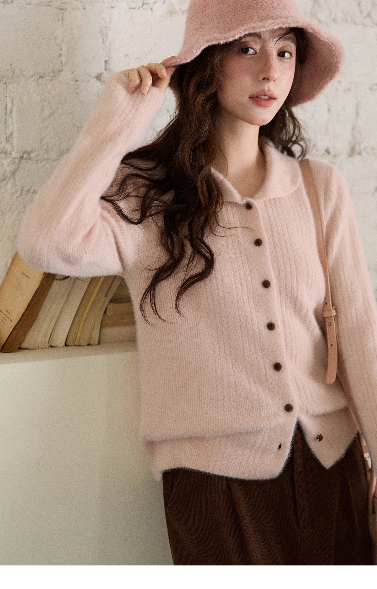 MISHOW Woman Yellow Cardigan 2025 Winter Imitation Mink Fur Knitted Cardigan Turn-down Collar Long Sleeves Soft Top MXE89Z2671