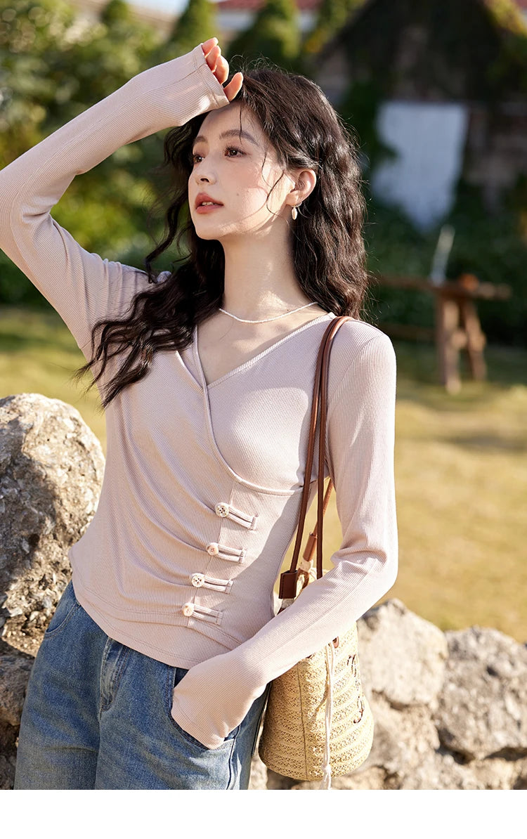 MISHOW Knitted Sweater Solid Color V-neck Long Sleeved Women Spring Summer New Fashion Elastic Slim Tshirt Tops Sweet MXE11Z1076