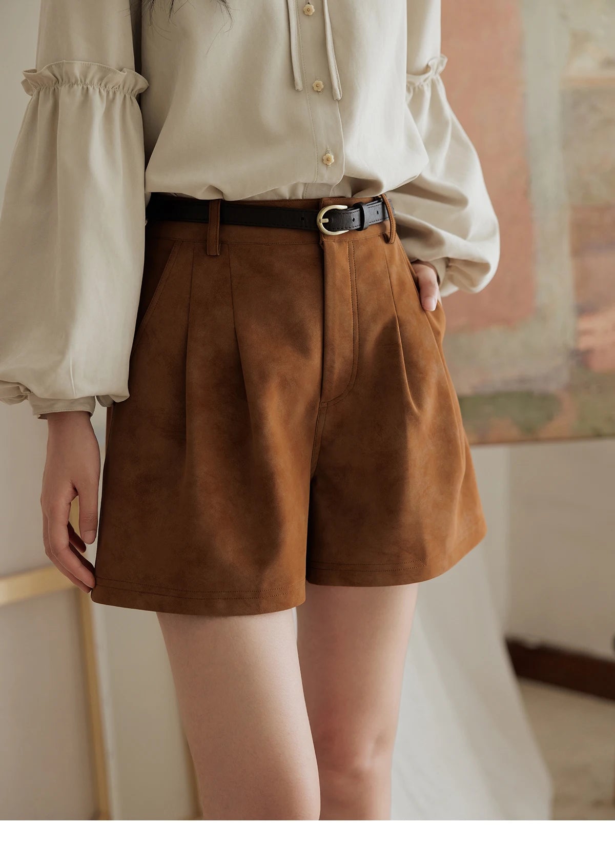MISHOW Suede Shorts for Women Autumn 2024 High Waist A-line Slim Wide Leg Short Pants Solid Pleats Pants Side Pockets MXD44K0753