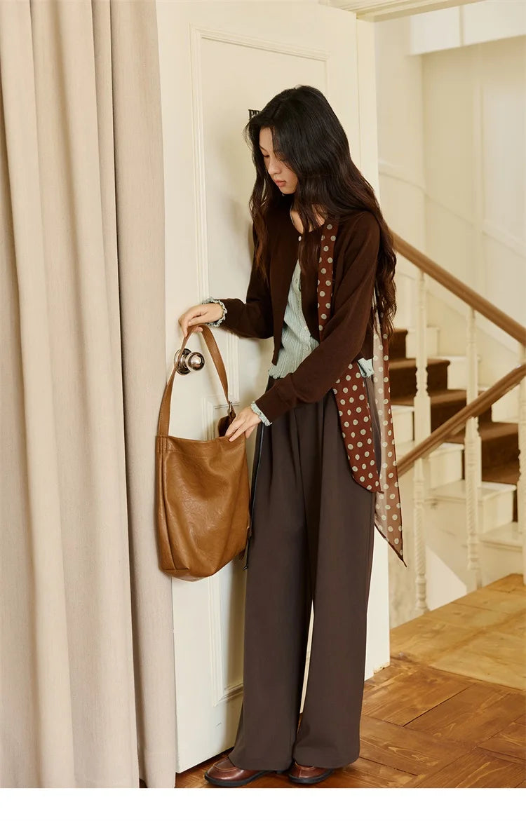 MISHOW Pullover Women 2025 Autumn Winter Retro Fake 2 Pieces Round Neck Color-blocked Lace Trim Knit Sweater Slim Top MXE46Z2545