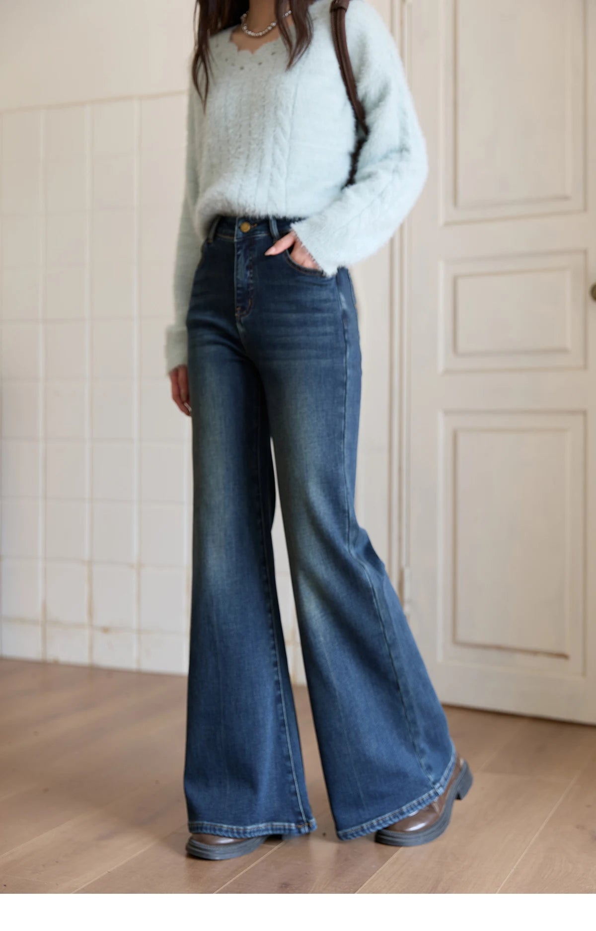 MISHOW Women's Jeans 2025 Autumn Winter Denim Blue Flared High Waist Slim Jeans New Retro Commute Wide Leg Trousers MXE51K1092